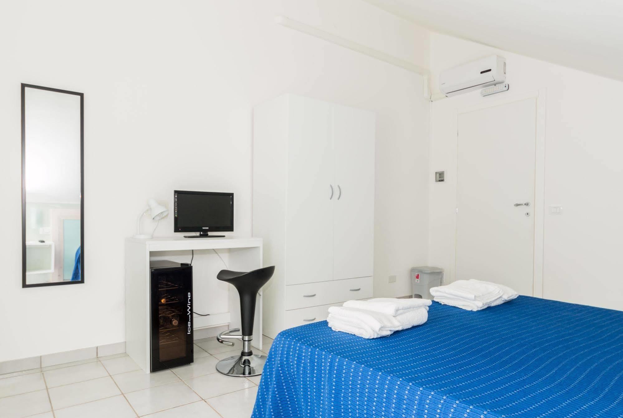 Bed and Breakfast Buenaonda Marina di Ragusa Zewnętrze zdjęcie